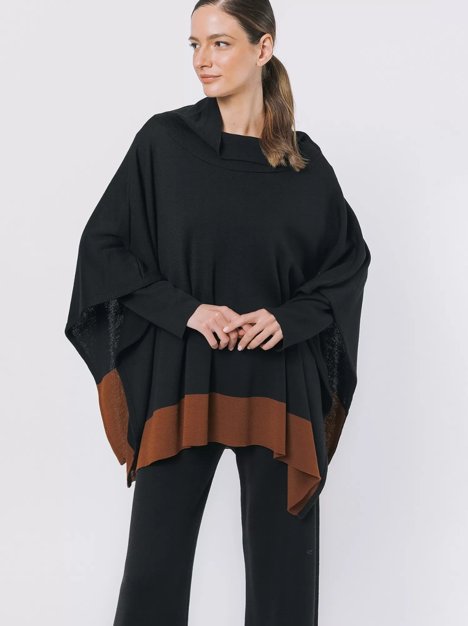 Maxi Poncho In Maglia | Martino Midali Outlet